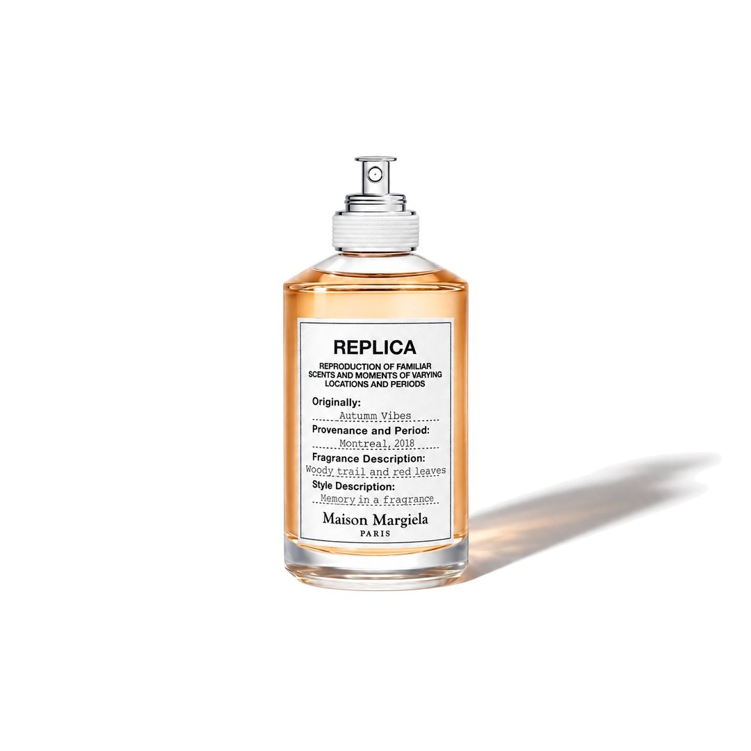 Autumn Vibes von Maison Margiela, Flakon mit weichem Schattenwurf, Foto 1 von 6