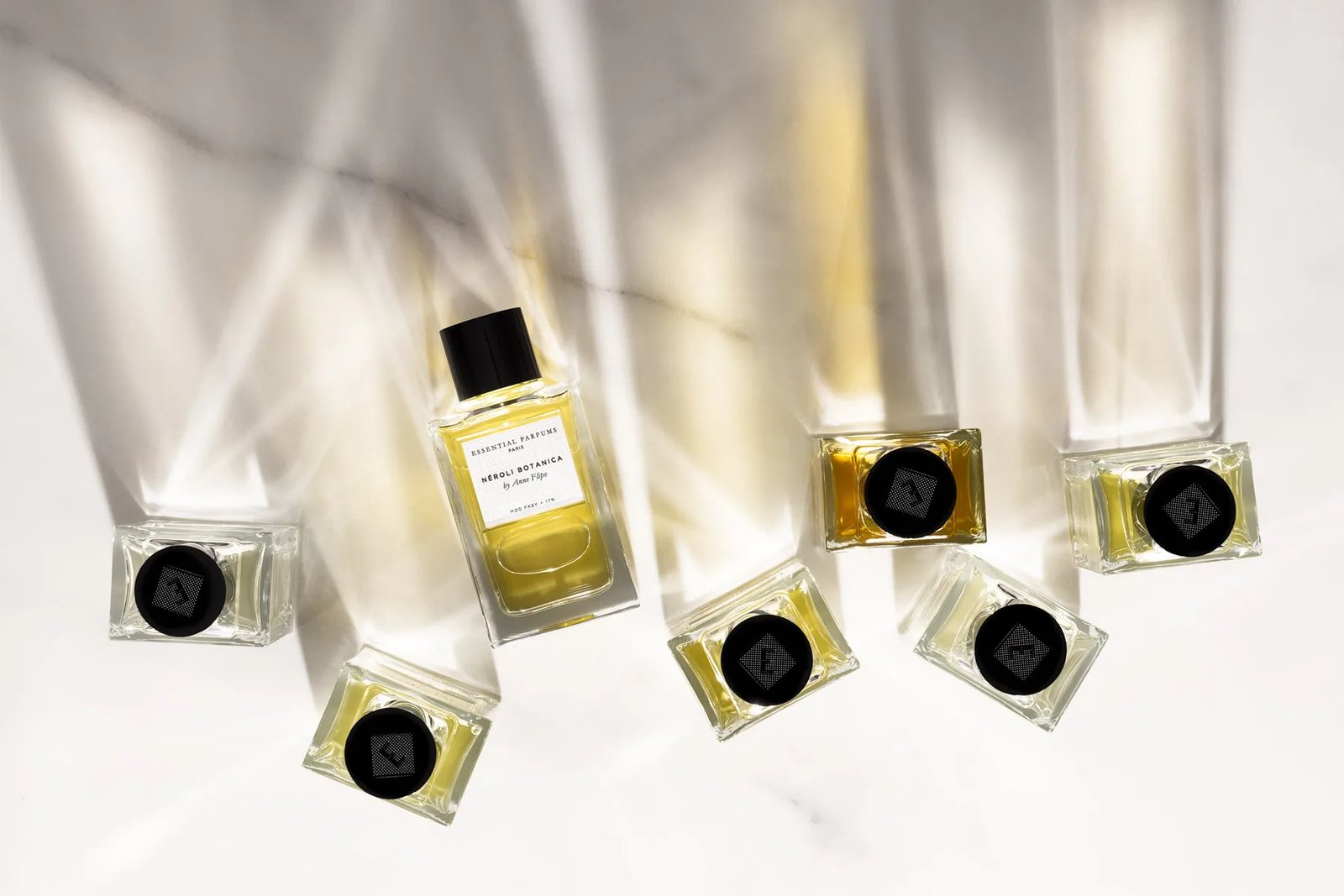 Parfumeflasker fra Essential Parfums