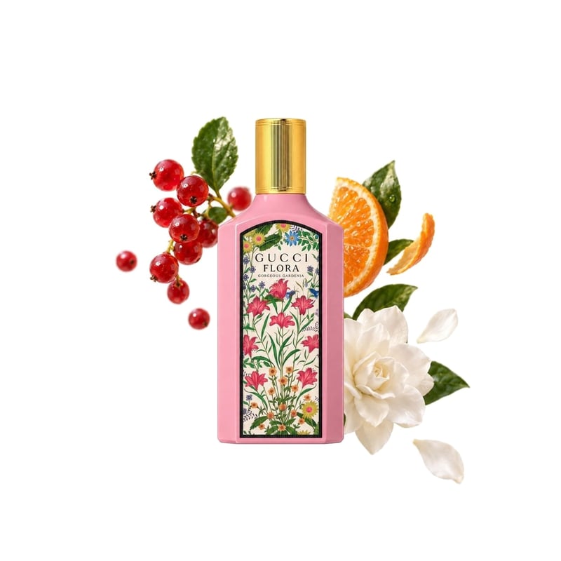 Flora Gorgeous Gardenia de Gucci, flacon entouré de ses notes clés : Baies rouges, Mandarine d’Italie et Gardénia