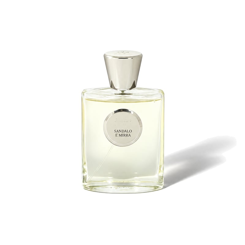 Sandalo e Mirra by Giardino Benessere, bottle casting a soft shadow